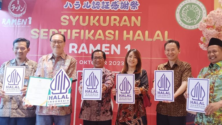 Ramen1 terima sertifikat halal dari MUI